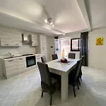 Sofi House-appartamento In Con Piscina Apartament *