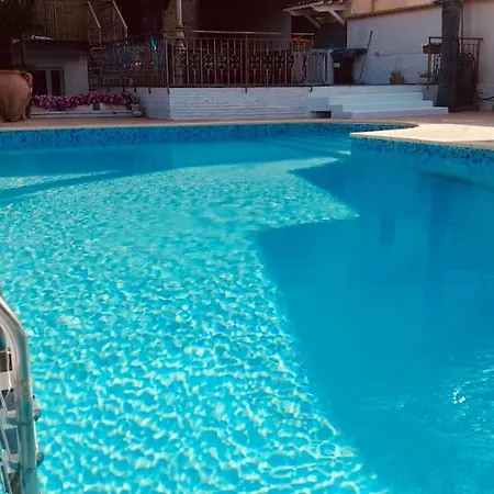Sofi House-appartamento In Con Piscina Apartament *