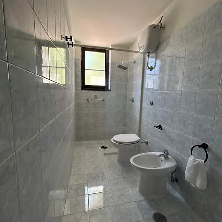 Sofi House-appartamento In Con Piscina דירה
